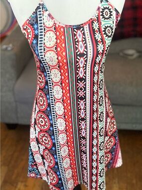 Sleeveless Multicolor Patterned Swing Dress - Red & Black